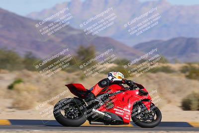 media/Dec-15-2023-Apex Assassins (Fri) [[91f19fb1c7]]/Trackday 1/Session 2 (Turn 4 Entry)/